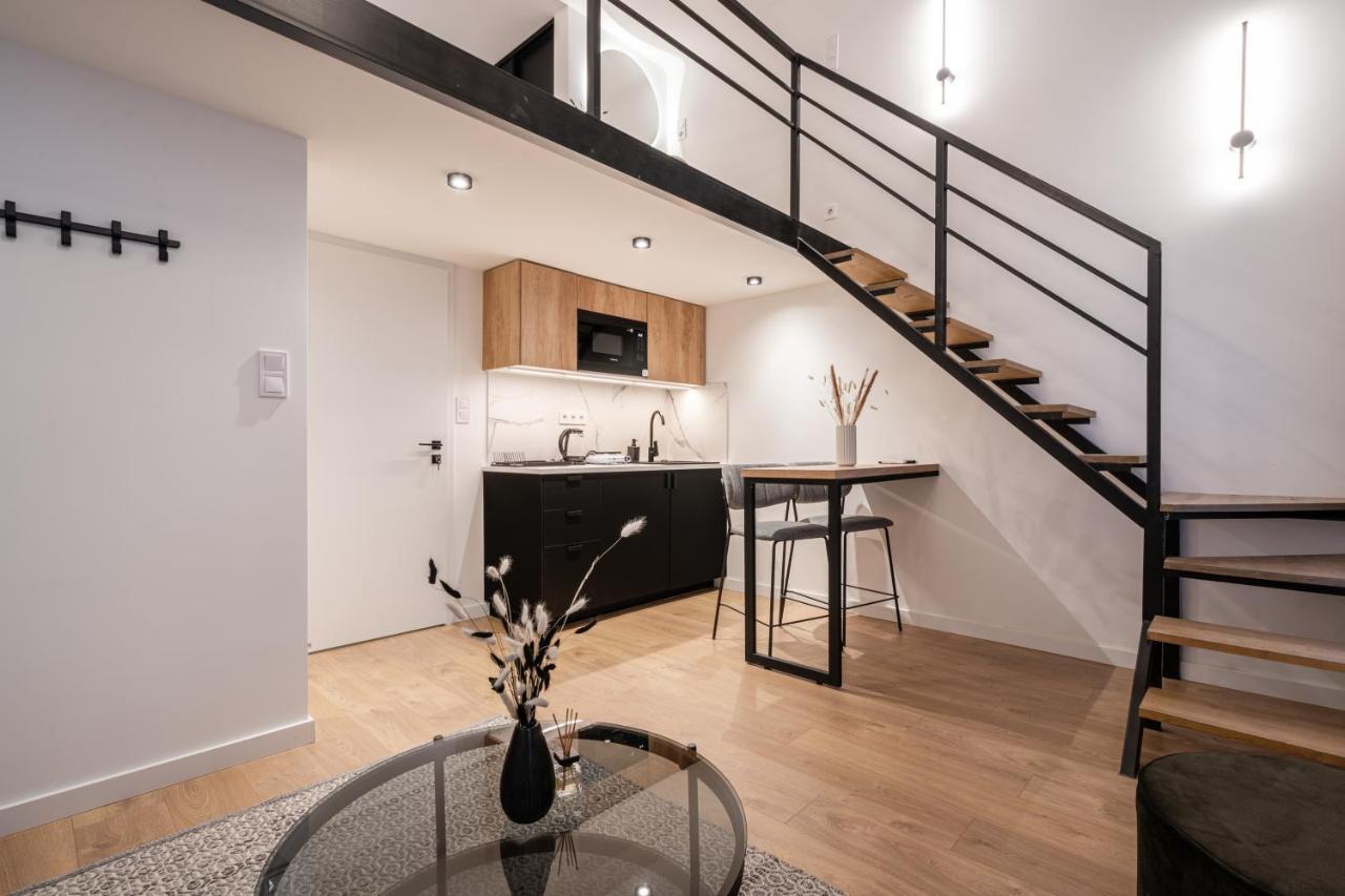 E56 - Grand Boulevard Heritage Residence - Best Location By Bqa บูดาเปสต์ ภายนอก รูปภาพ