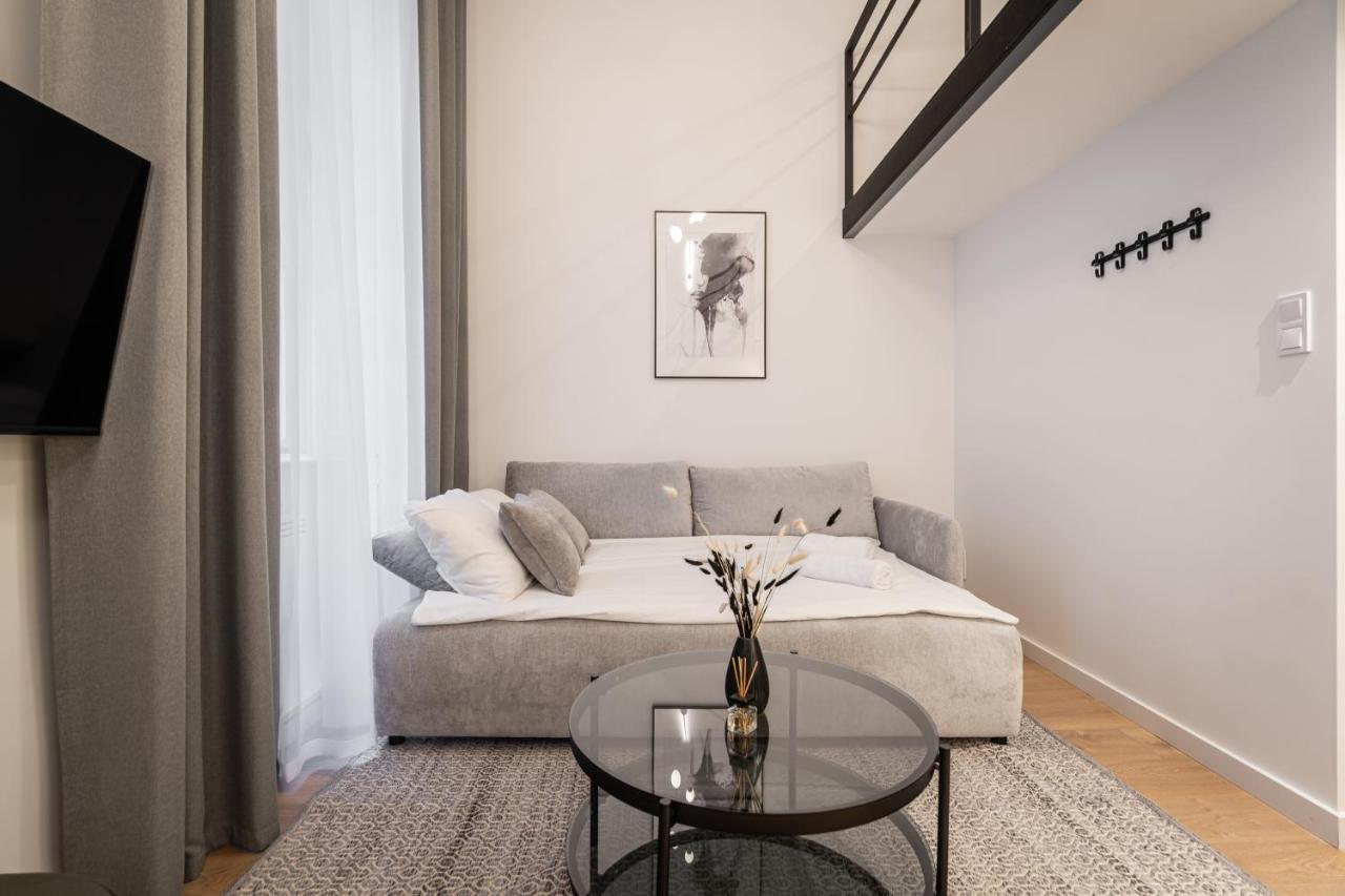 E56 - Grand Boulevard Heritage Residence - Best Location By Bqa บูดาเปสต์ ภายนอก รูปภาพ
